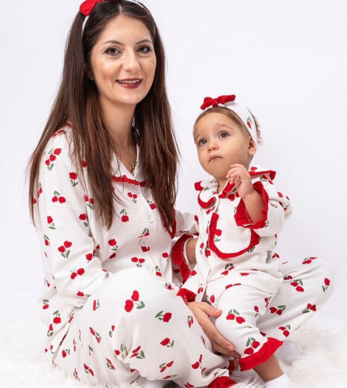 ANNELER İÇİN LALE BASKILI PİJAMA TAKIMI