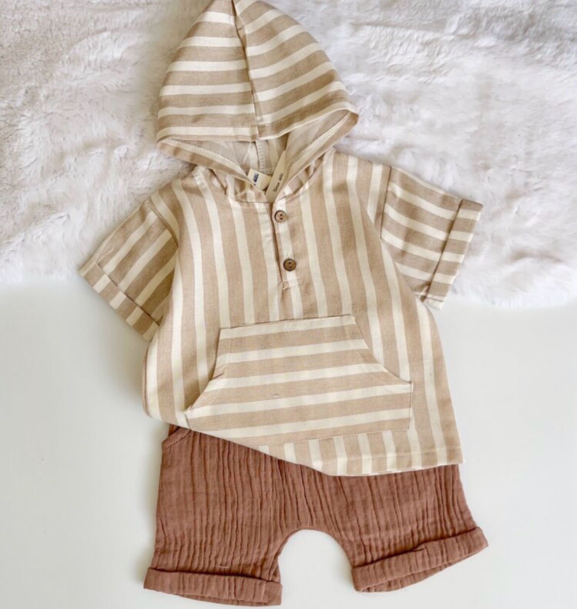 MÜSLİN ŞORTLU KAPİŞONLU TAKIM