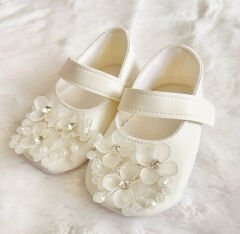 ÇİÇEK FİGÜRLÜ KIZ BEBEK AYAKKABI