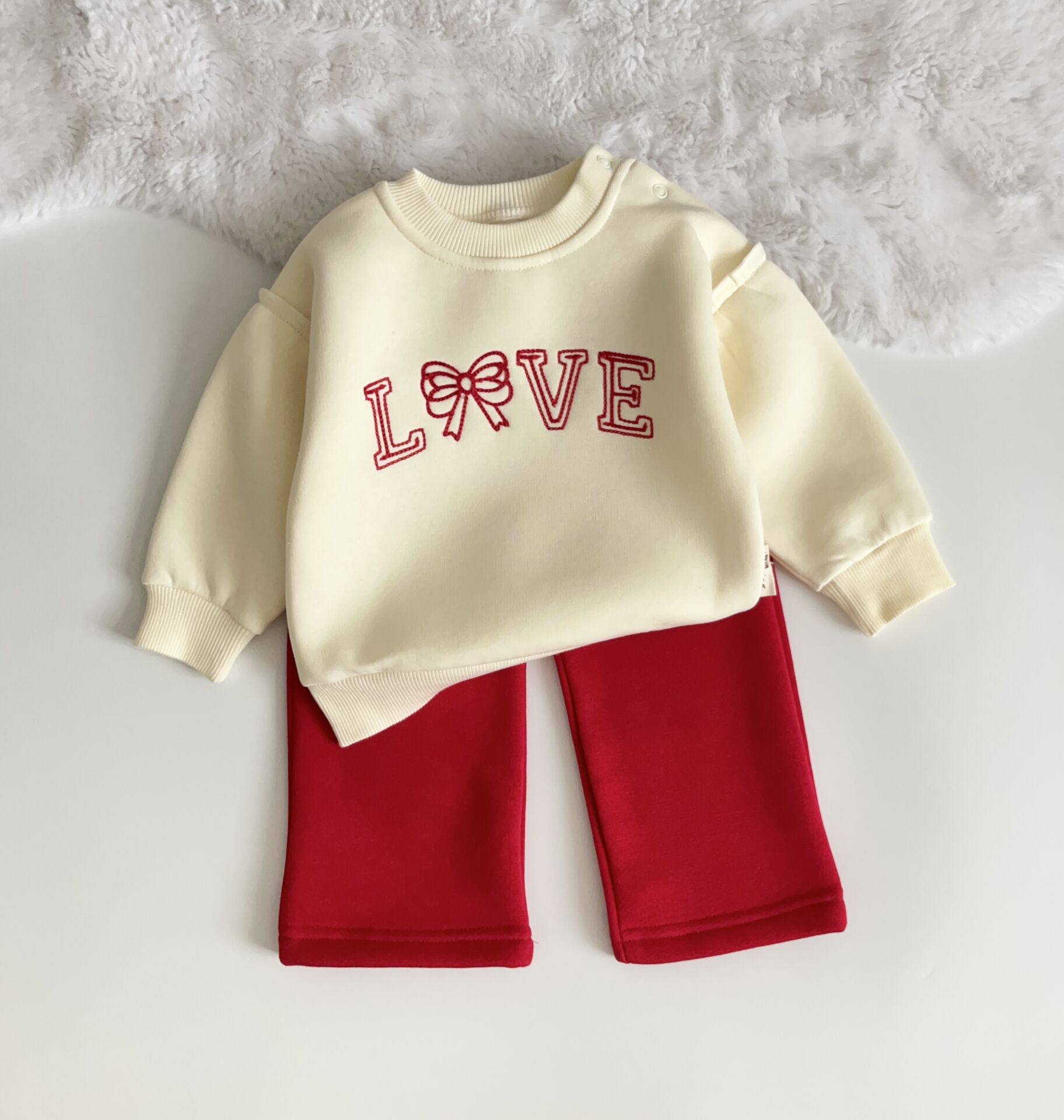 LOVE NAKIŞLI 3 İP ŞARDONLU KIŞLIK TAKIM