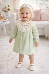 İŞLEME DETAYLI FİSTO YAKALI ELBİSE