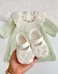 İŞLEME DETAYLI FİSTO YAKALI ELBİSE